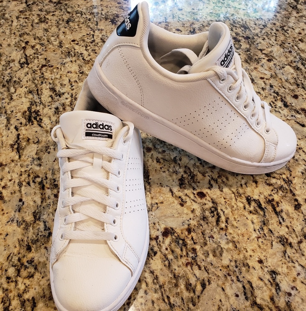 Adidas Cloudfoam women's sneakers sz 9